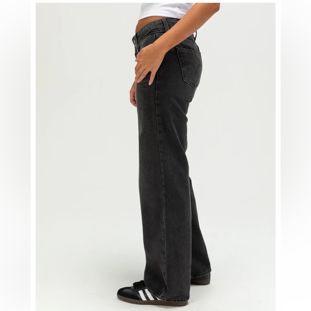 Levi's Women's Superlow Jeans - Washed Black - Picture 3 of 7